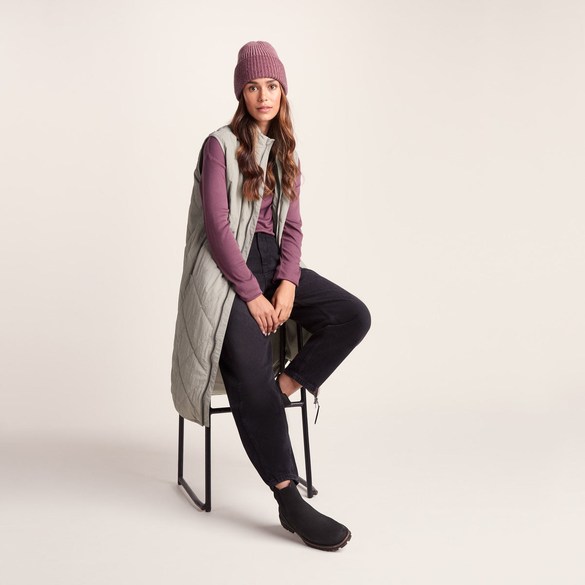 Anda Womens Shower Resistant Insulated Gilet - Dark Taupe