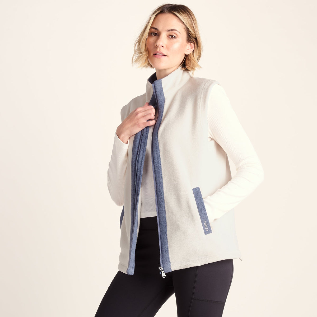 Arrad Womens Relaxed Fit Microfleece Gilet - Vanilla