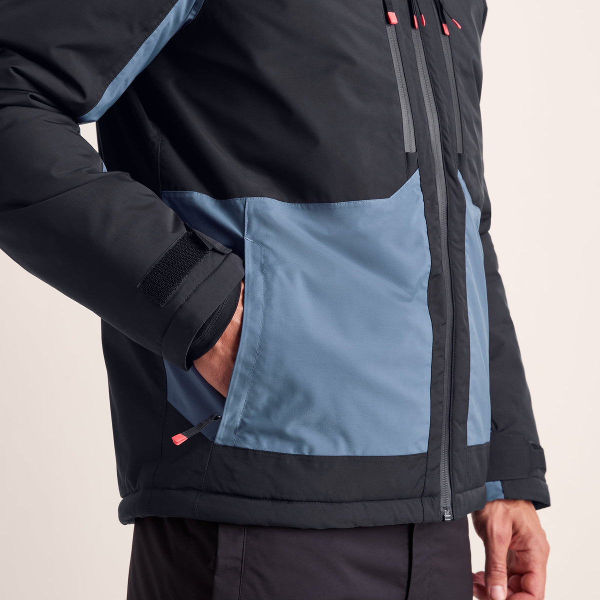 Avoriaz Mens Performance Waterproof Insulated Ski Jacket - Black/Fjord Blue
