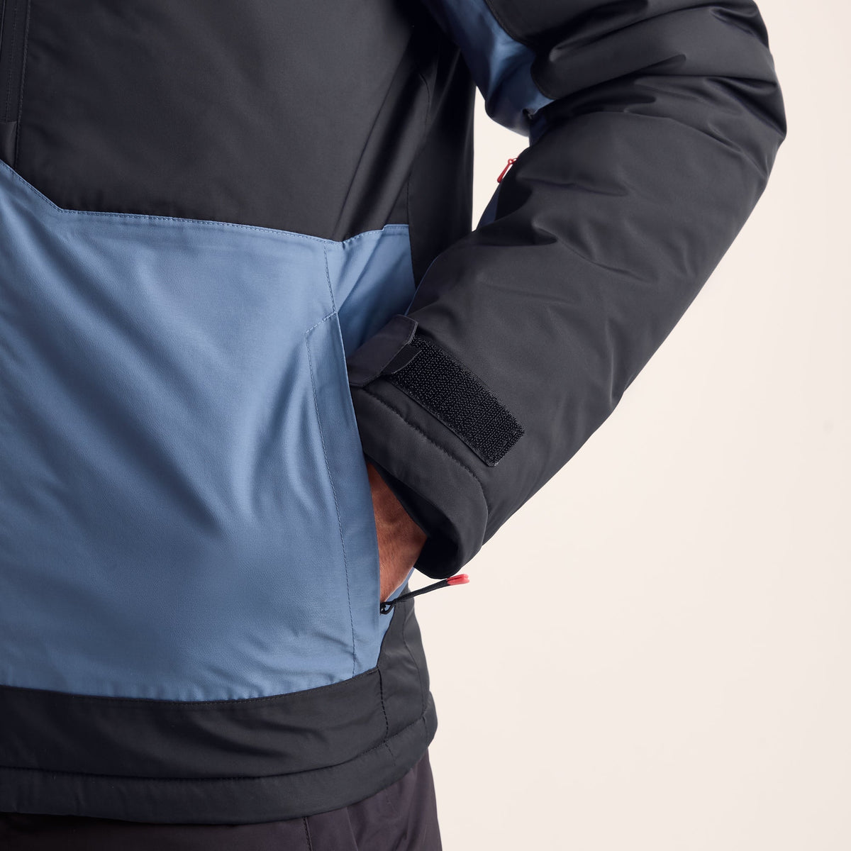 Avoriaz Mens Performance Waterproof Insulated Ski Jacket - Black/Fjord Blue