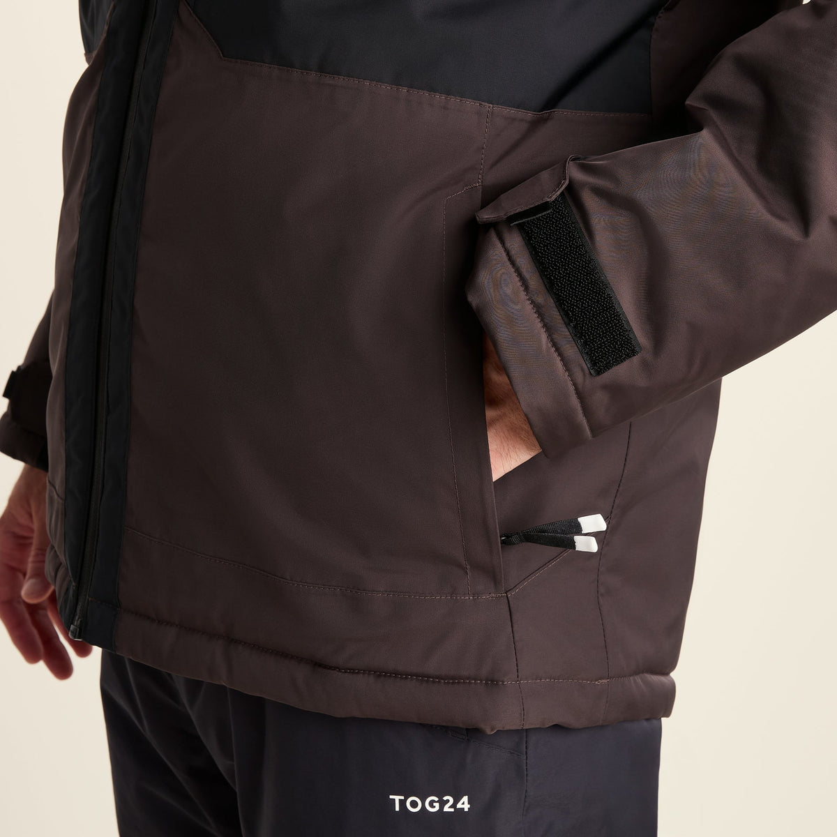 Avoriaz Mens Performance Waterproof Insulated Ski Jacket - Chocolate Brown