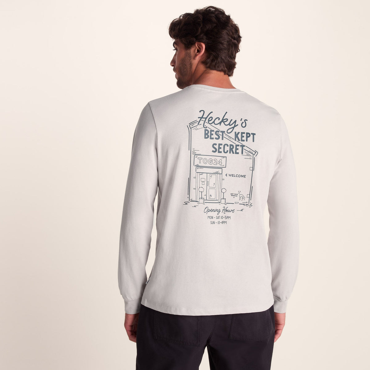Hecky Mens Long Sleeve T-Shirt - Raincloud