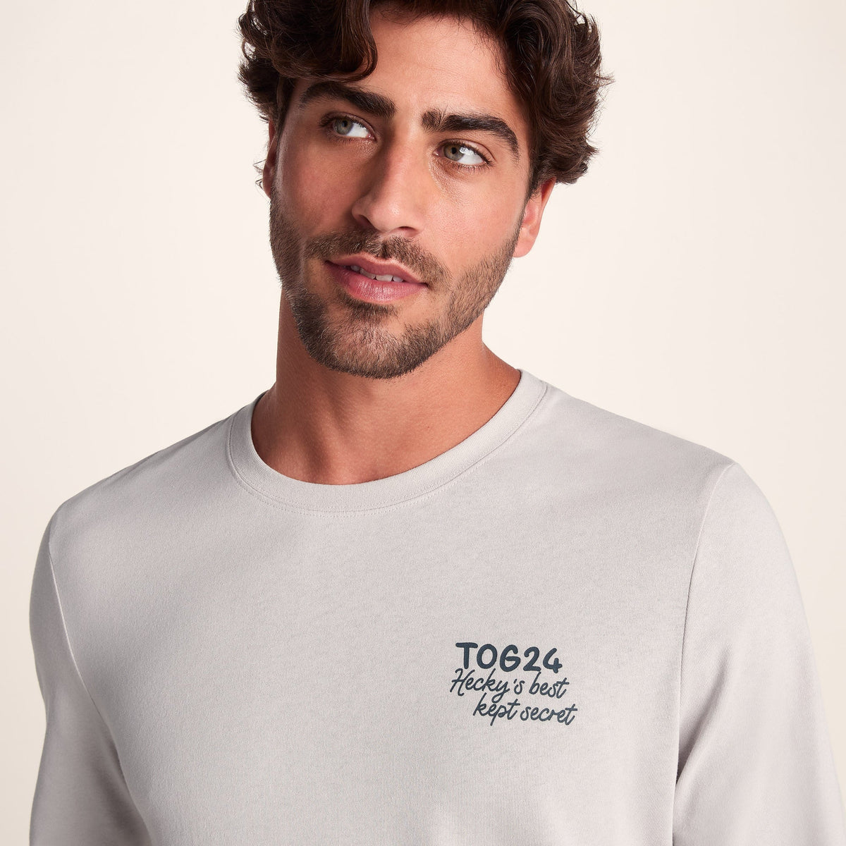 Hecky Mens Long Sleeve T-Shirt - Raincloud