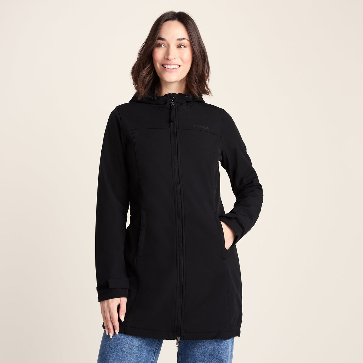 Keld Womens Long Shower Resistant Hooded Softshell Jacket - Black