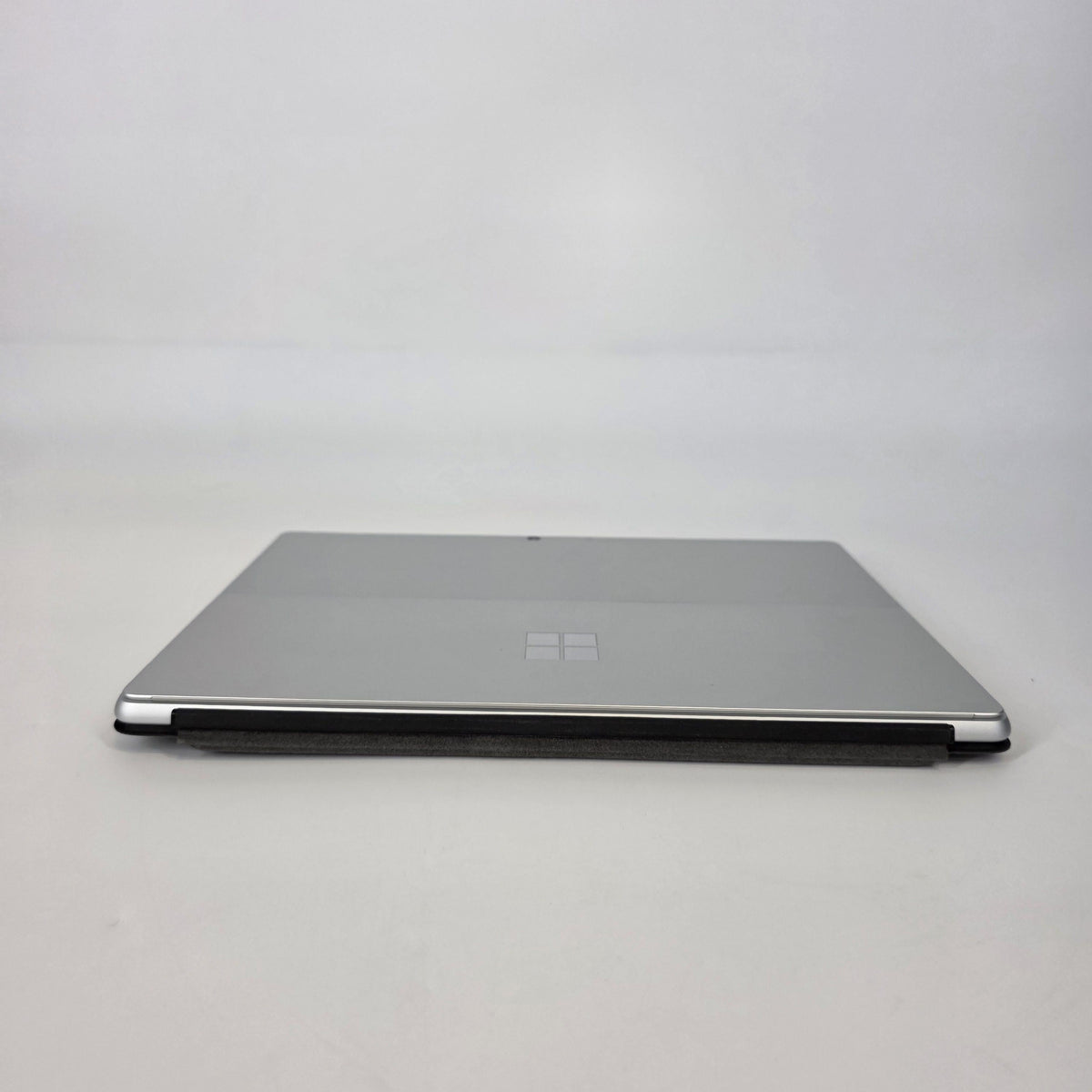 Microsoft Surface Pro 8 13 Silver WiFi 2.6 GHz Intel Core i5 11th