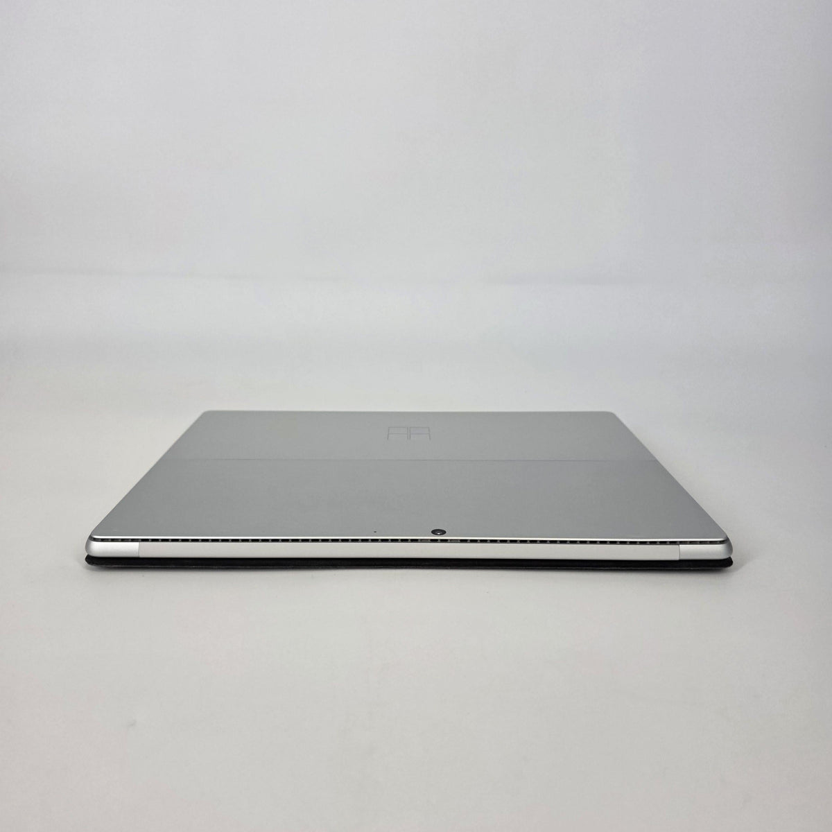 Microsoft Surface Pro 8 13 Silver WiFi 2.6 GHz Intel Core i5 11th