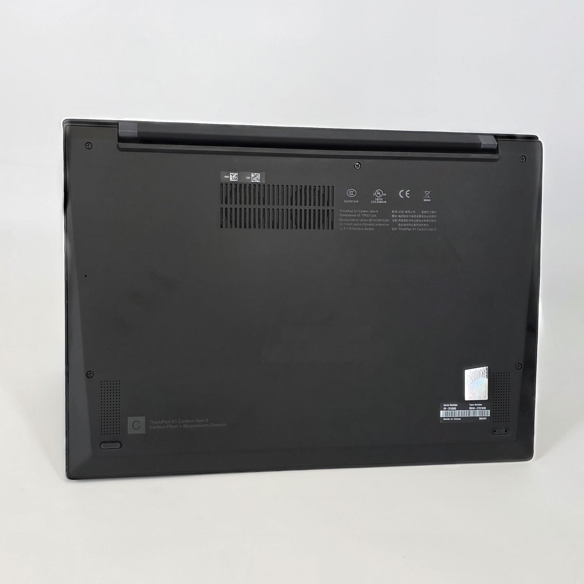 Lenovo ThinkPad X1 Carbon Gen 9 14 Black 2.8 GHz Intel Core i7 11th