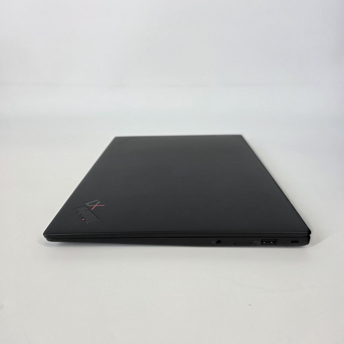 Lenovo ThinkPad X1 Carbon Gen 9 14 Black 2.8 GHz Intel Core i7 11th