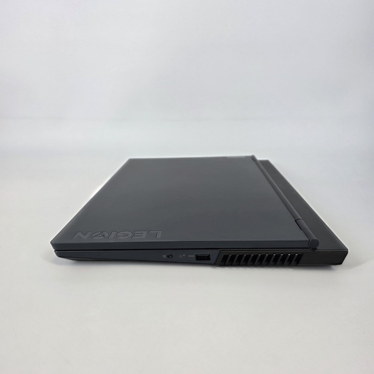 Lenovo Legion 5 15.6 Blue 3.2 GHz AMD Ryzen 7 5800H 32GB RAM 1TB