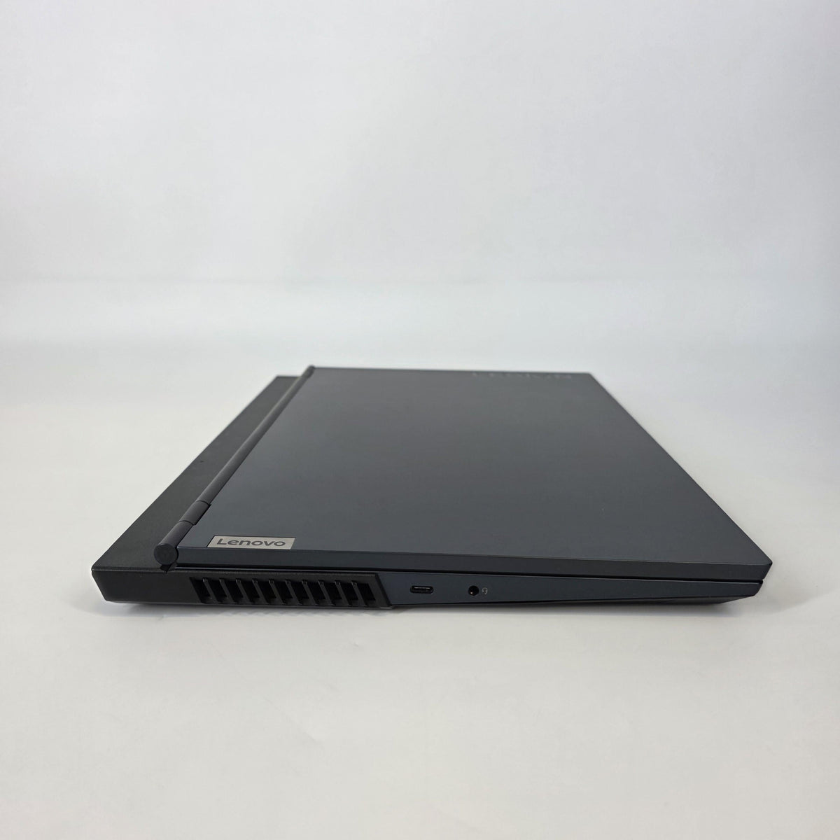 Lenovo Legion 5 15.6 Blue 3.2 GHz AMD Ryzen 7 5800H 32GB RAM 1TB