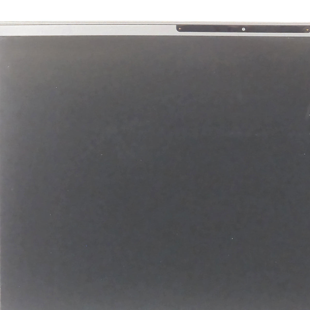 Dell Alienware X16 R2 Silver 2.3 GHz Intel Core Ultra 9 32GB RAM 1TB