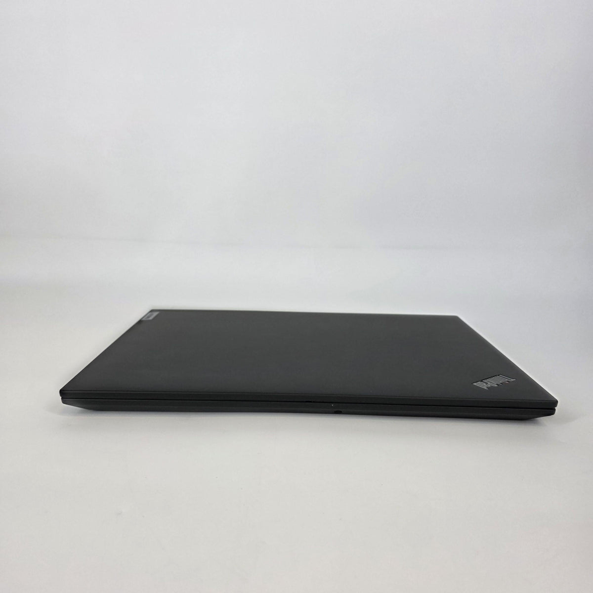 Lenovo ThinkPad T16 Gen 2 Black 3.3 GHz AMD Ryzen 7 Pro 7840U 16GB