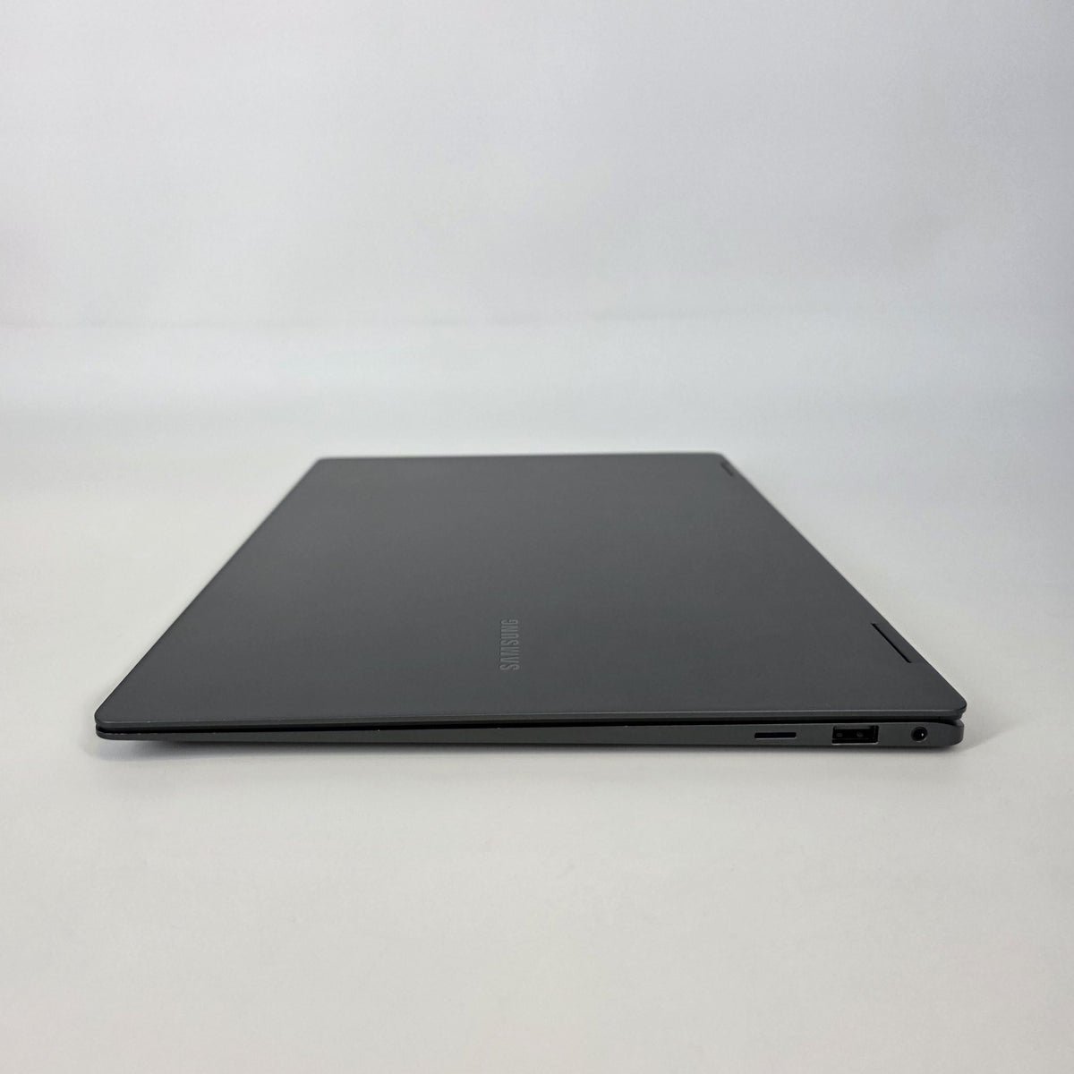 Samsung Galaxy Book3 Pro 360 16 Graphite 2.2 GHz Intel Core i7 13th