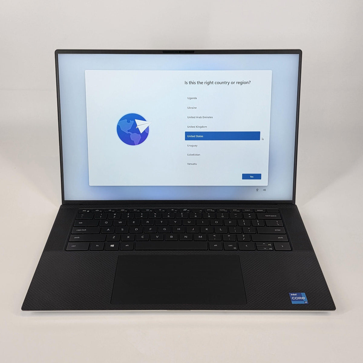 Dell XPS 15 9510 Silver 2.3 GHz Intel Core i7 11th Gen. 16GB RAM