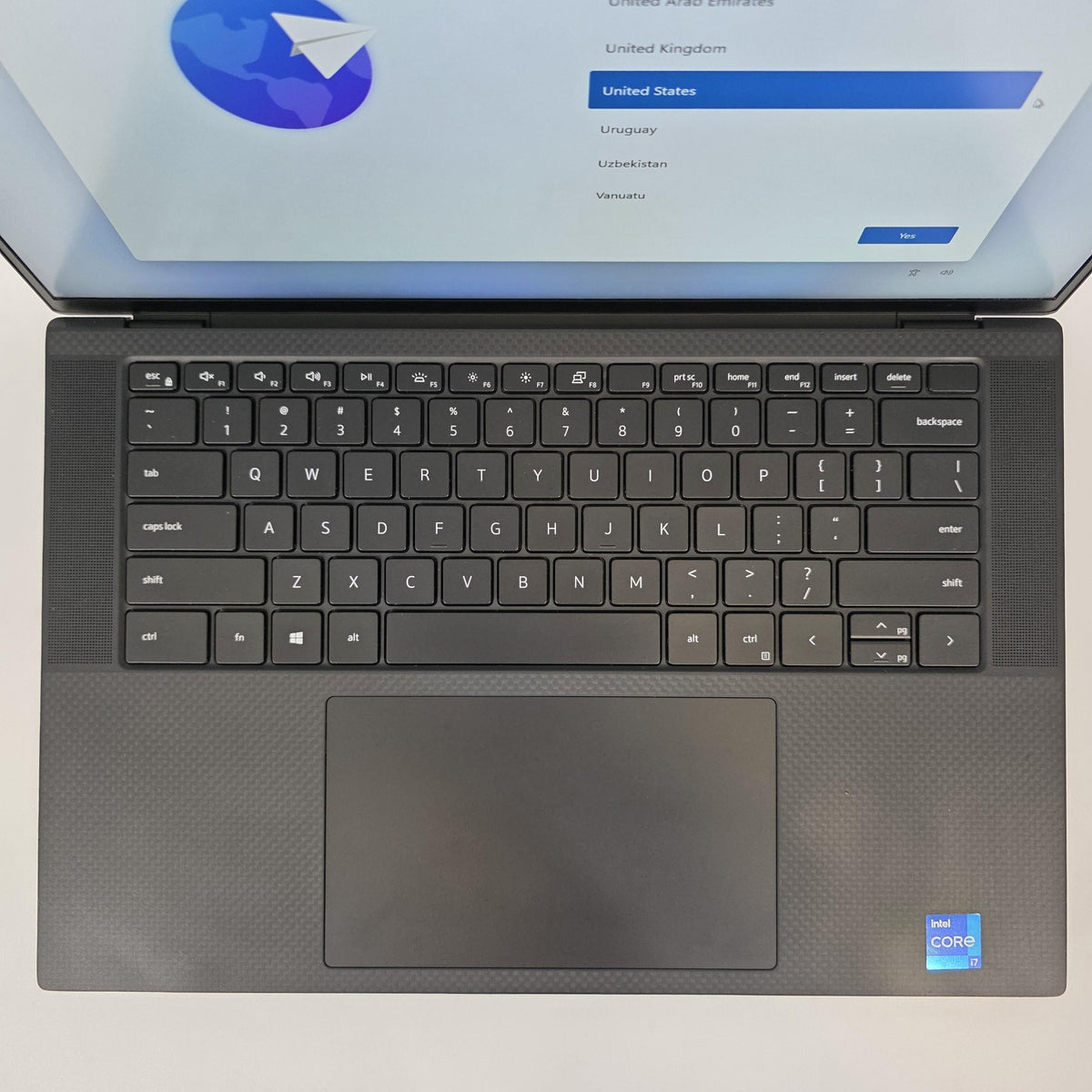 Dell XPS 15 9510 Silver 2.3 GHz Intel Core i7 11th Gen. 16GB RAM