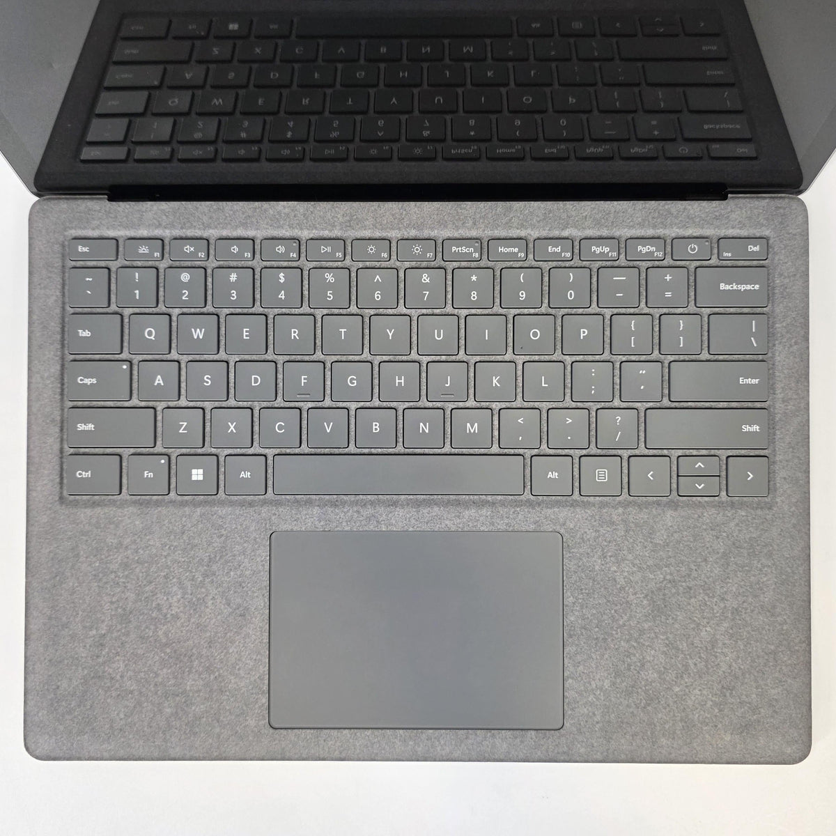Microsoft Surface Laptop 5 13.5 Platinum 2.7 GHz Intel Core i7 12th