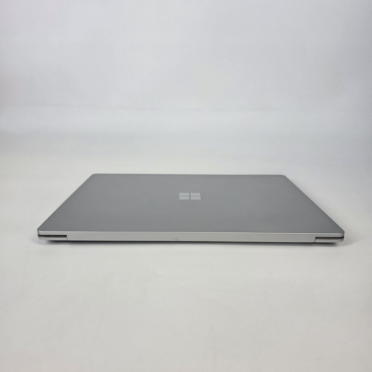Microsoft Surface Laptop 5 13.5 Platinum 2.7 GHz Intel Core i7 12th