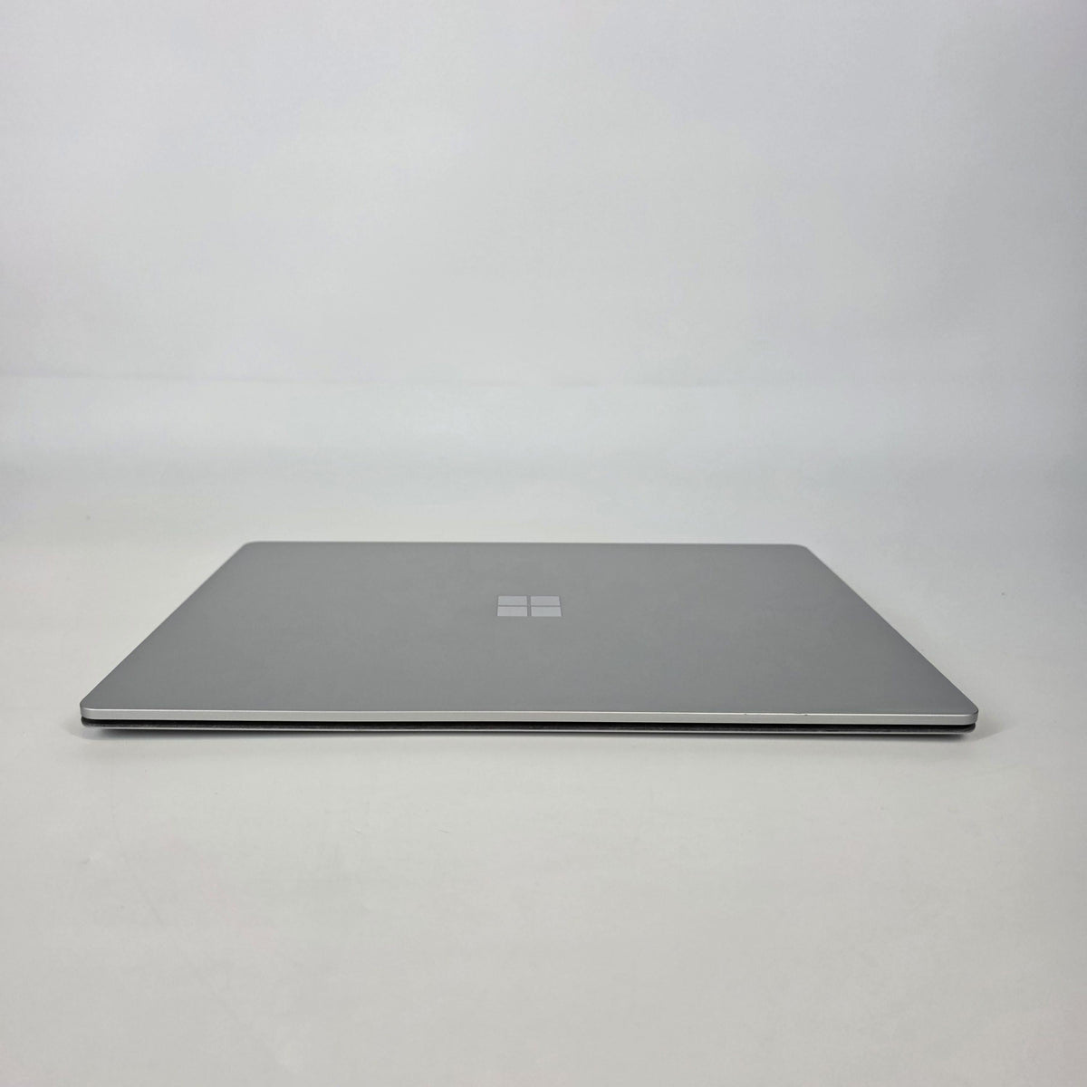 Microsoft Surface Laptop 5 13.5 Platinum 2.7 GHz Intel Core i7 12th