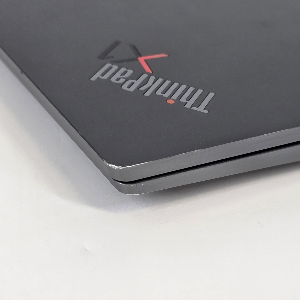 Lenovo ThinkPad X1 Yoga Gen 6 14 Gray 2.8 GHz Intel Core i7 11th Gen.
