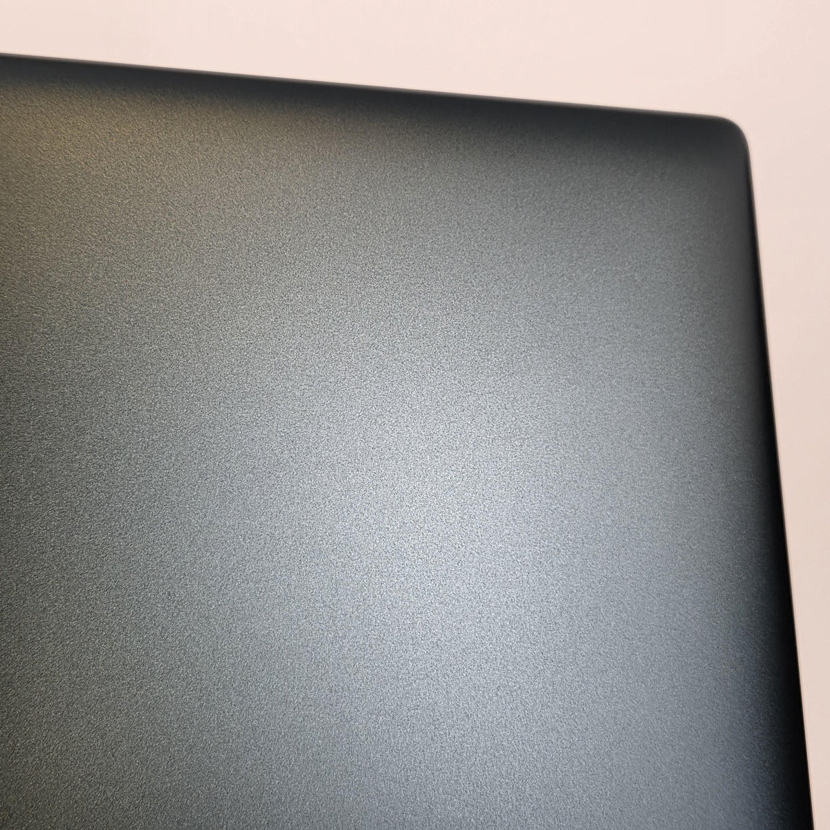 Dell Alienware 18 Area-51 Teal 2.7 GHz Intel Core Ultra 9 Series 2