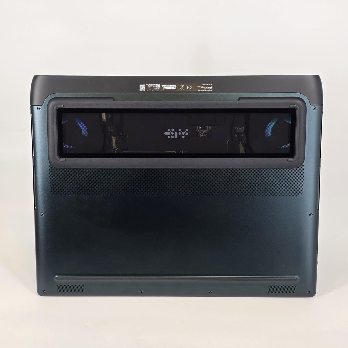 Dell Alienware 18 Area-51 Teal 2.7 GHz Intel Core Ultra 9 Series 2
