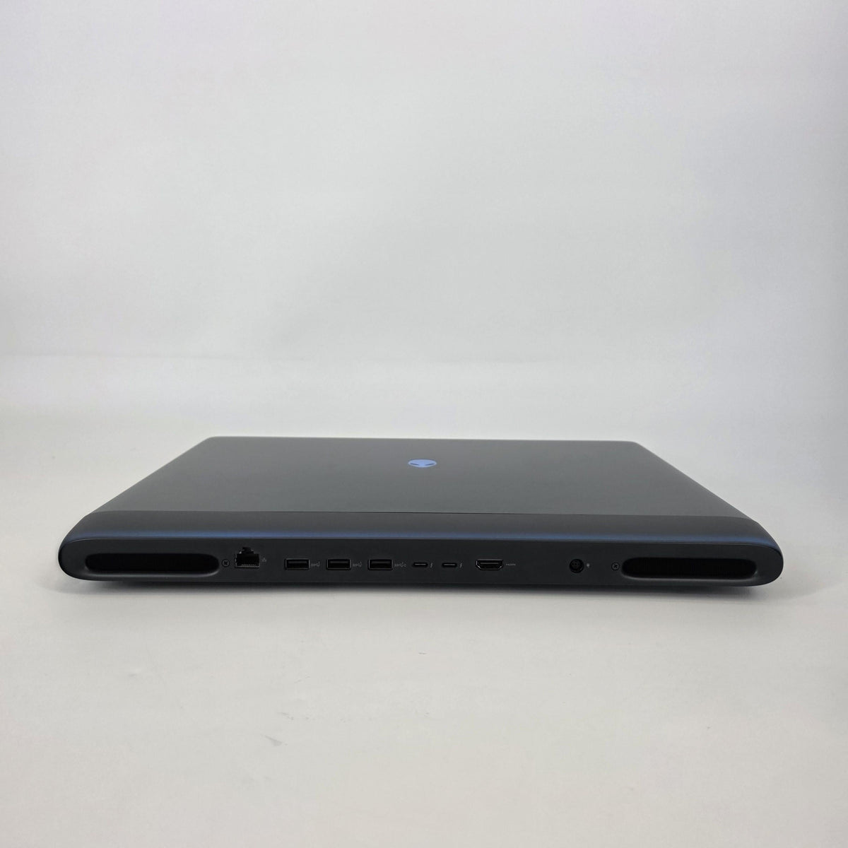Dell Alienware 18 Area-51 Teal 2.7 GHz Intel Core Ultra 9 Series 2