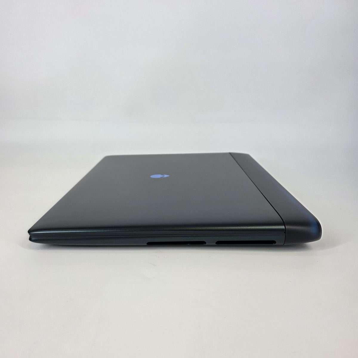Dell Alienware 18 Area-51 Teal 2.7 GHz Intel Core Ultra 9 Series 2