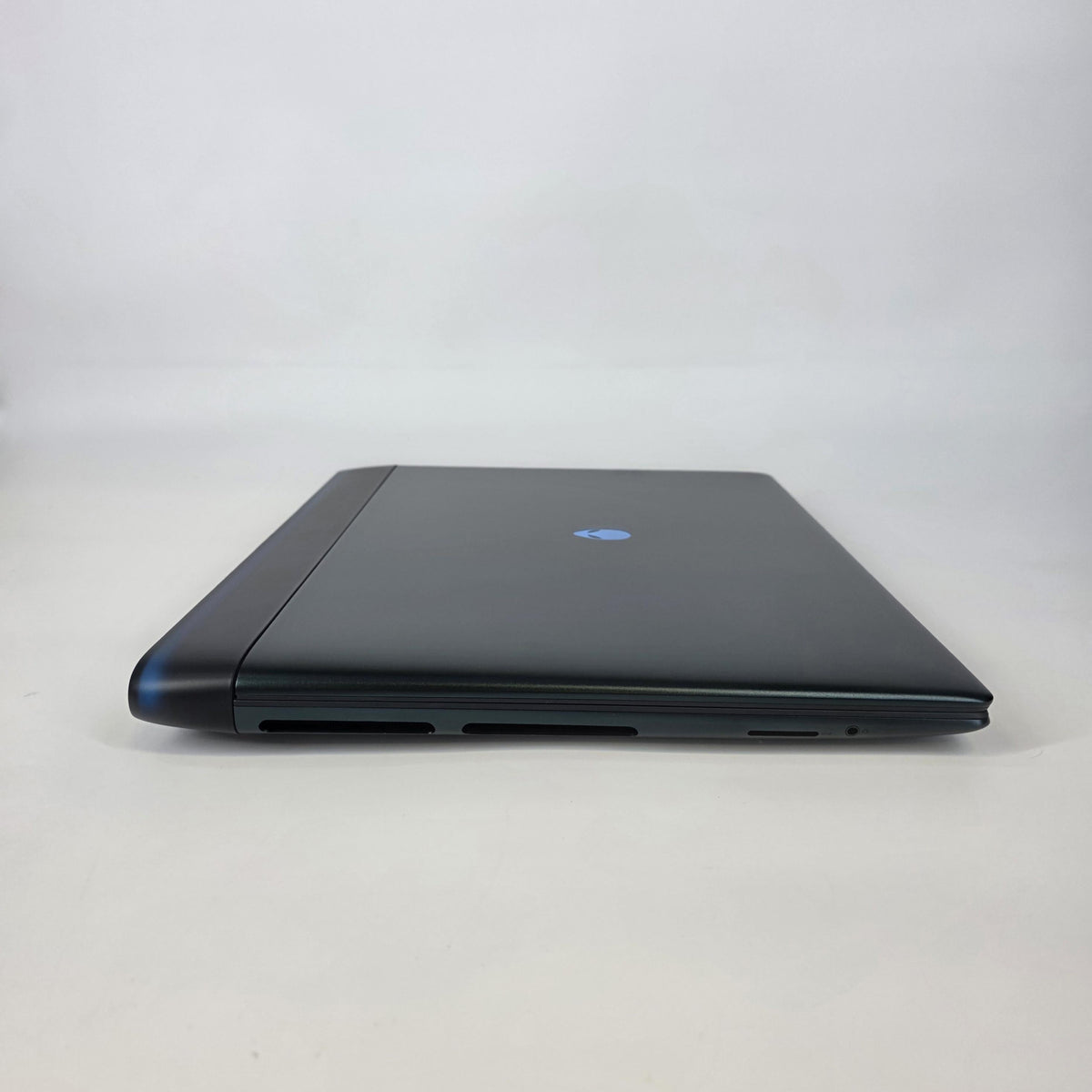 Dell Alienware 18 Area-51 Teal 2.7 GHz Intel Core Ultra 9 Series 2