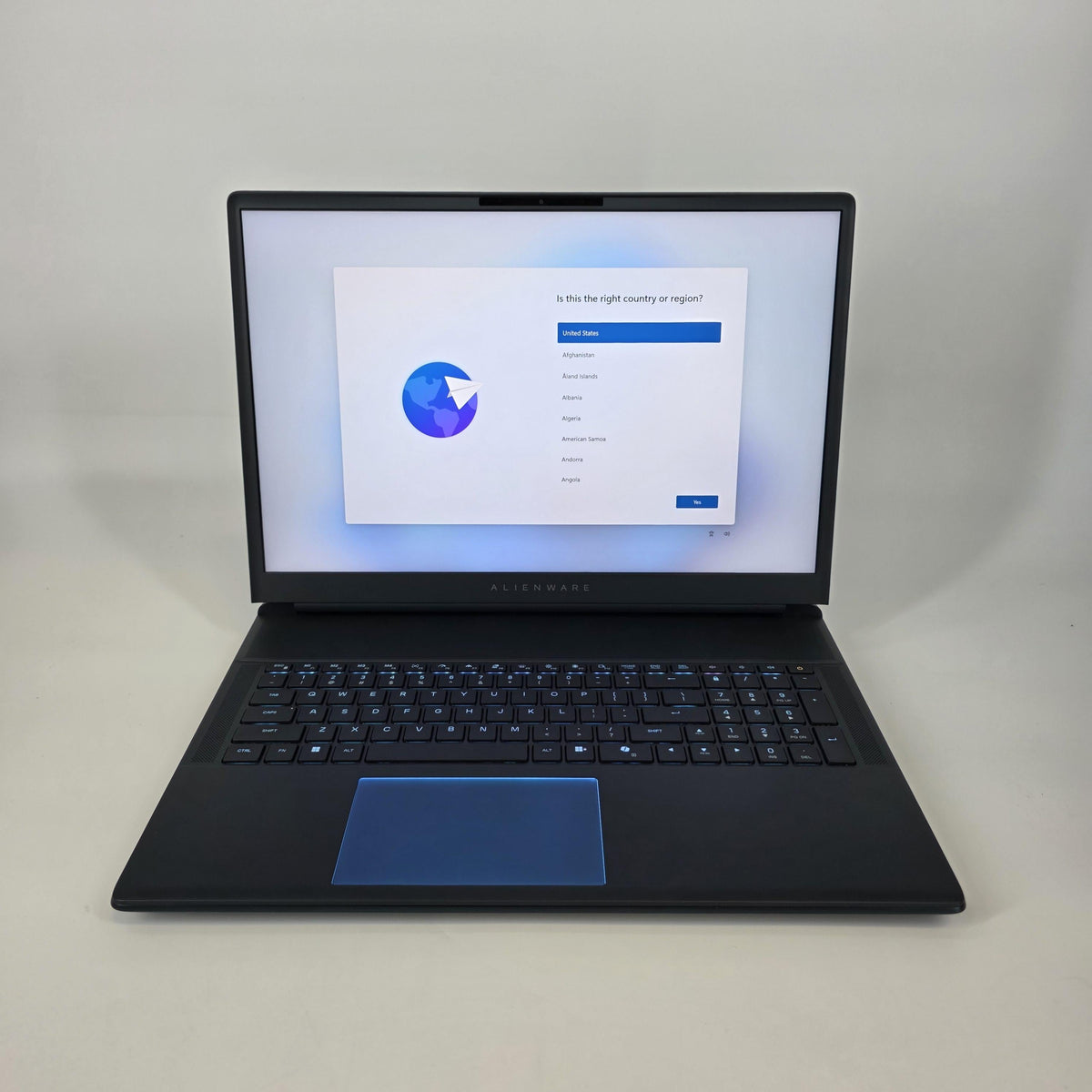 Dell Alienware 18 Area-51 Teal 2.7 GHz Intel Core Ultra 9 Series 2