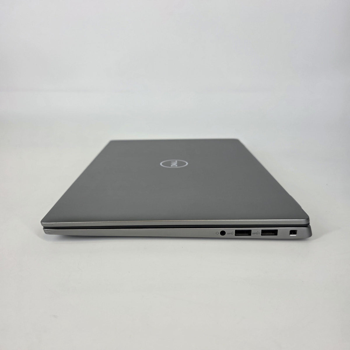 Dell Latitude 7450 14 Gray 2.1 GHz Intel Core Ultra 7 32GB RAM 512GB