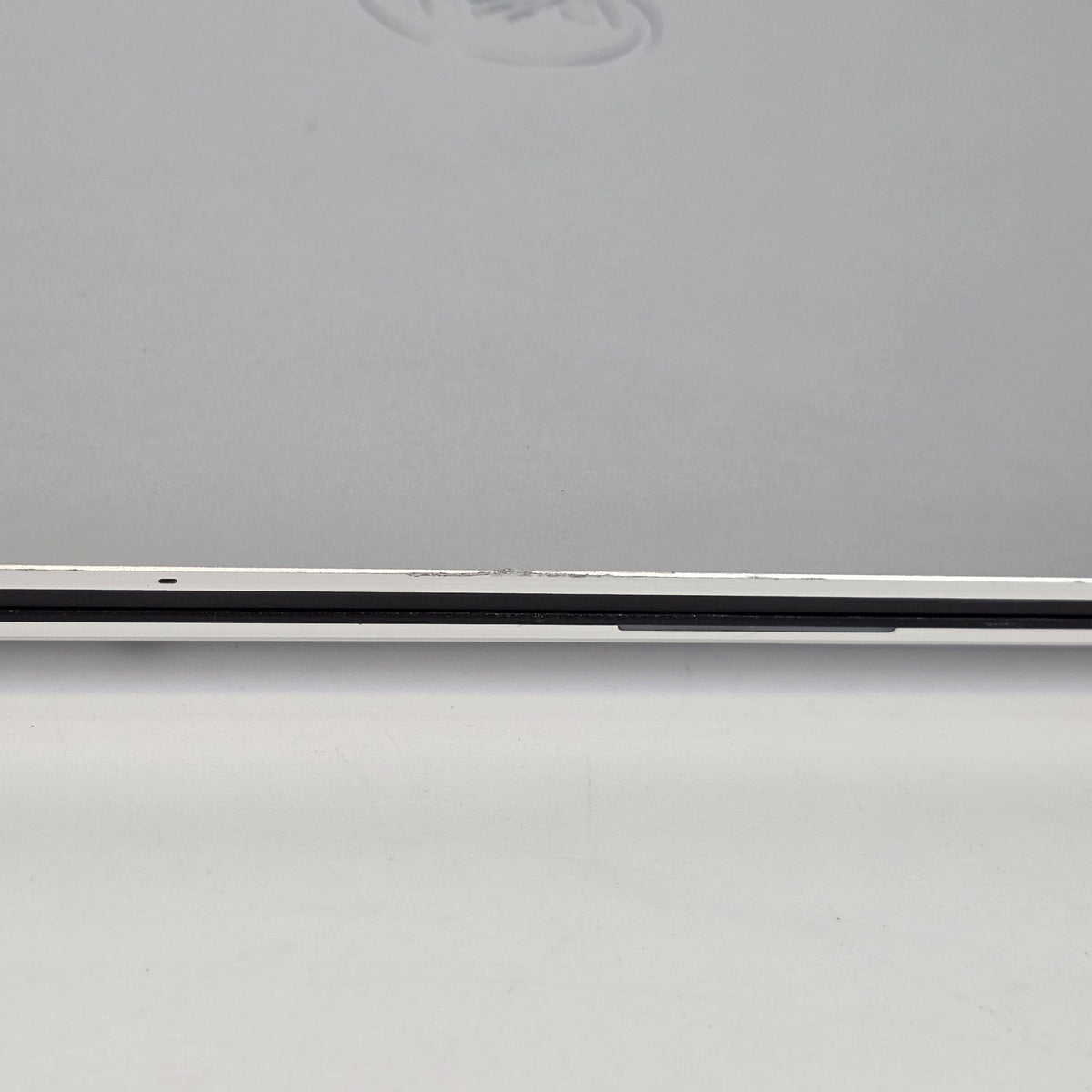 Dell XPS 17 9710 Silver 2.5 GHz Intel Core i9 11th Gen. 64GB RAM 1TB