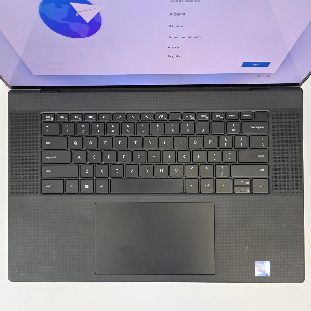 Dell XPS 17 9710 Silver 2.5 GHz Intel Core i9 11th Gen. 64GB RAM 1TB