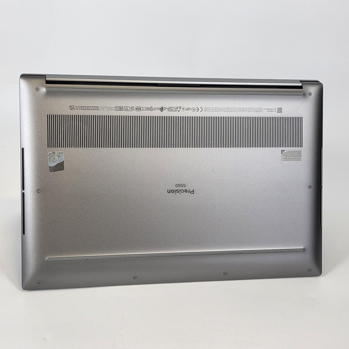 Dell Precision 5560 15.6 Gray 2.5 GHz Intel Core i7 11th Gen. 32GB