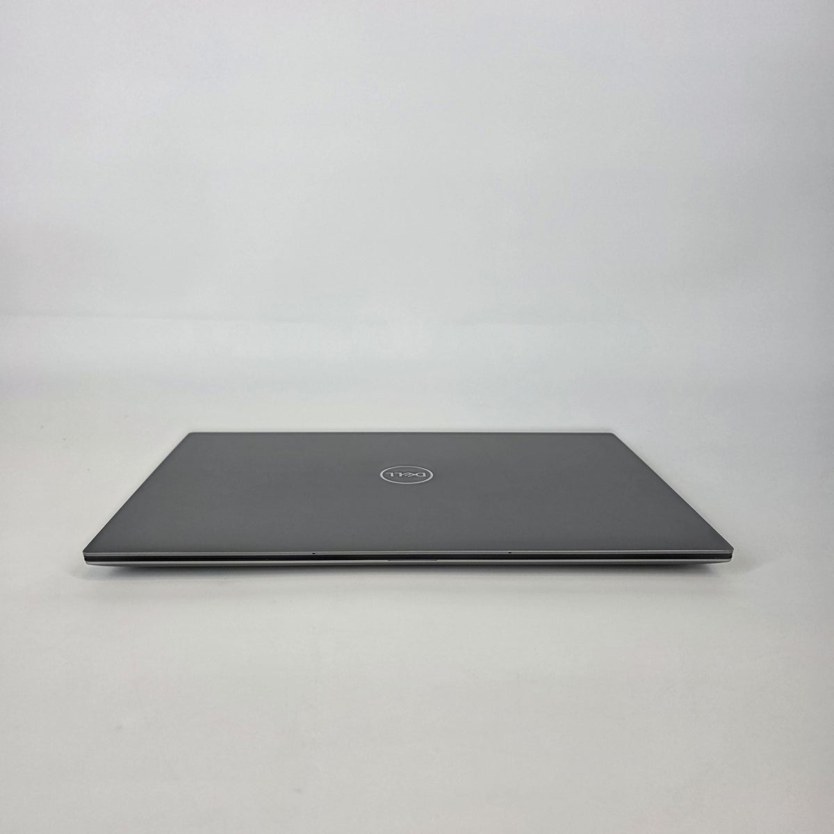 Dell Precision 5560 15.6 Gray 2.5 GHz Intel Core i7 11th Gen. 32GB