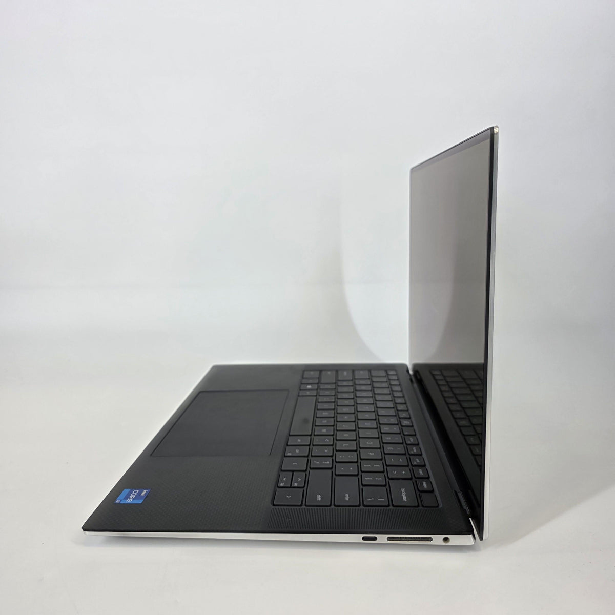 Dell XPS 15 9510 Silver 2.3 GHz Intel Core i7 11th Gen. 16GB RAM
