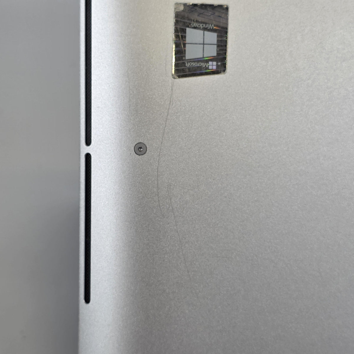 Dell XPS 15 9510 Silver 2.3 GHz Intel Core i7 11th Gen. 16GB RAM