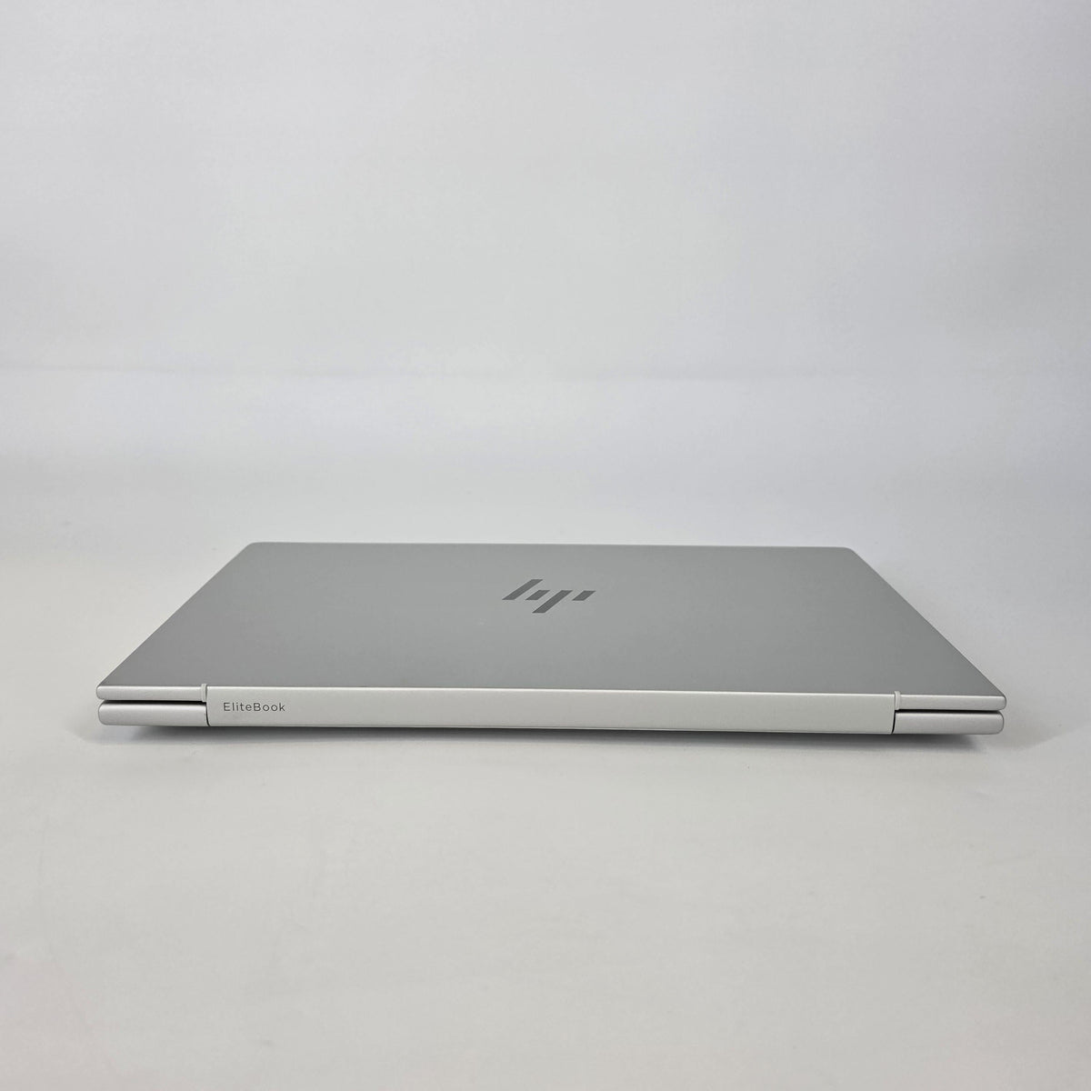 HP Elitebook 8 G2i 14 Silver 2.4 GHz Intel Core Ultra 7 Series 3 32GB