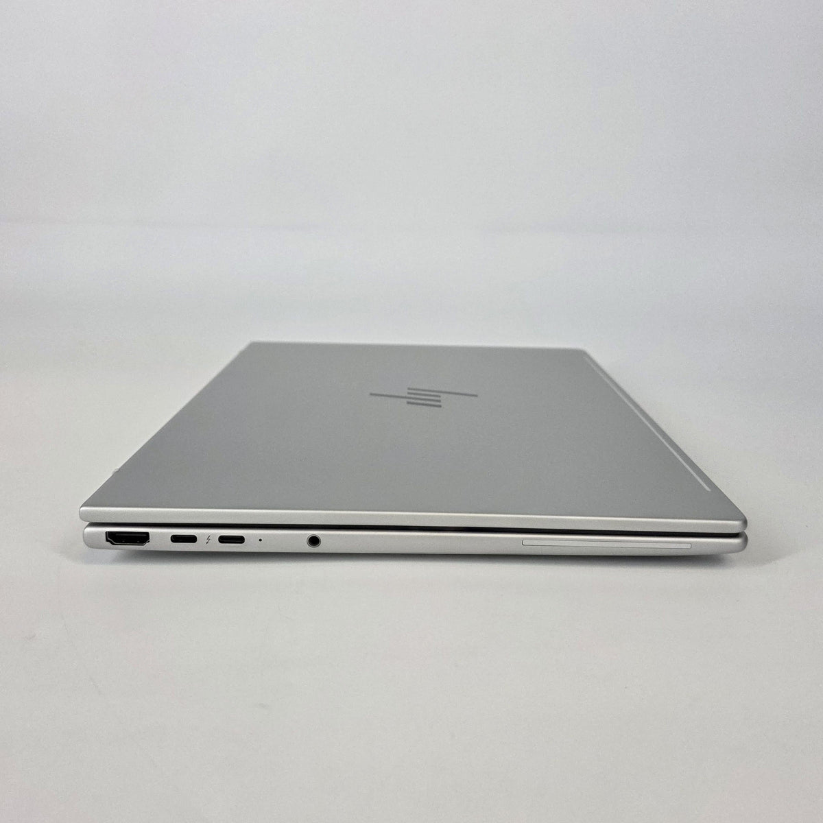 HP Elitebook 8 G2i 14 Silver 2.4 GHz Intel Core Ultra 7 Series 3 32GB