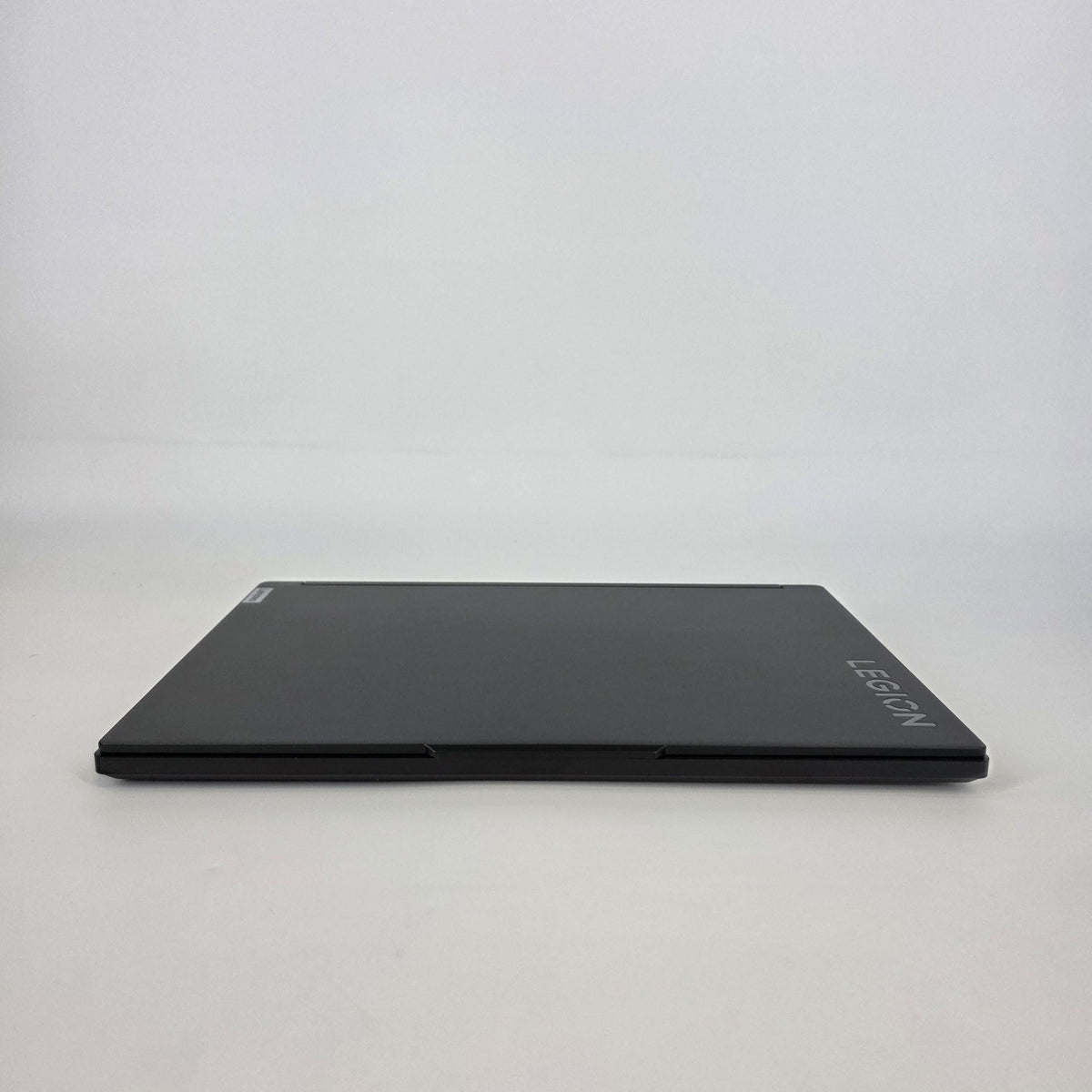 Lenovo Legion 7i Gen 9 16 Black 2.2 GHz Intel Core i9 14th Gen. 32GB