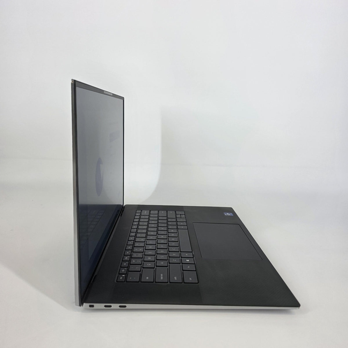 Dell Precision 5760 17 Gray 2.6 GHz Intel Core i9 11th Gen. 64GB RAM