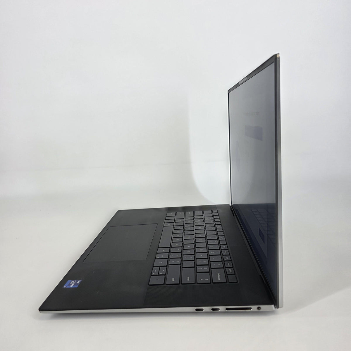 Dell Precision 5760 17 Gray 2.6 GHz Intel Core i9 11th Gen. 64GB RAM