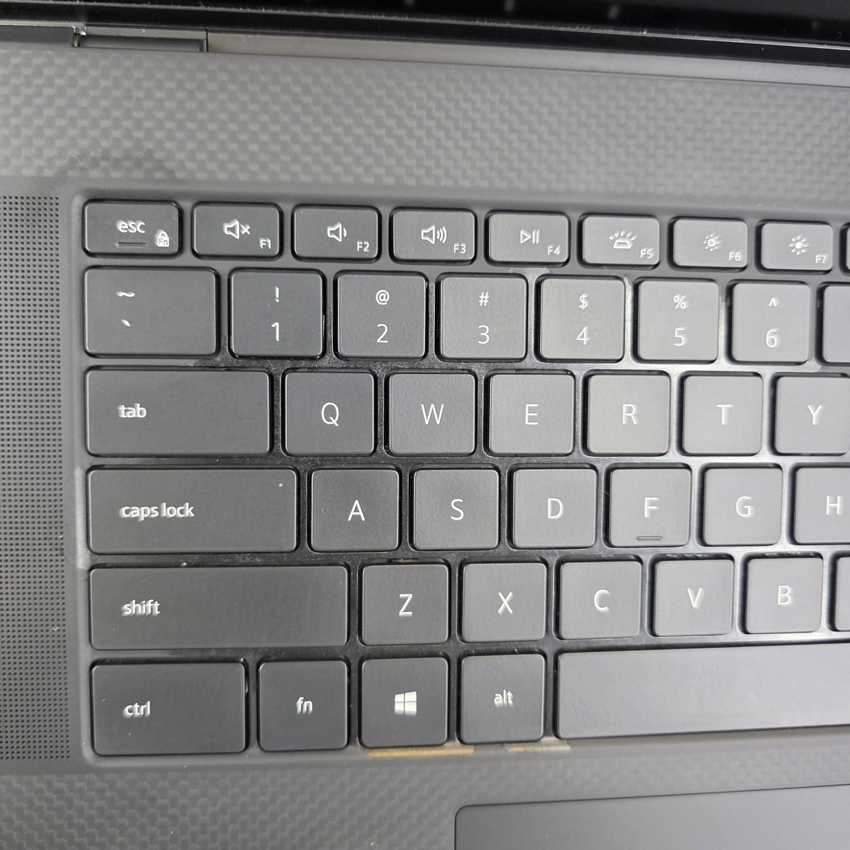 Dell Precision 5760 17 Gray 2.6 GHz Intel Core i9 11th Gen. 64GB RAM