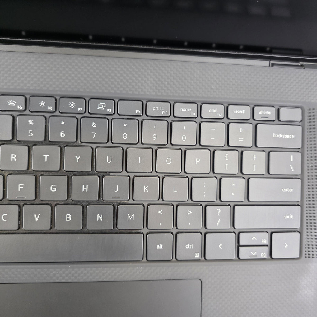 Dell Precision 5760 17 Gray 2.6 GHz Intel Core i9 11th Gen. 64GB RAM