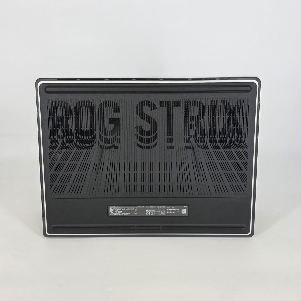 Asus ROG Strix Scar 18 G835 18 Black 2.7 GHz Intel Core Ultra 9