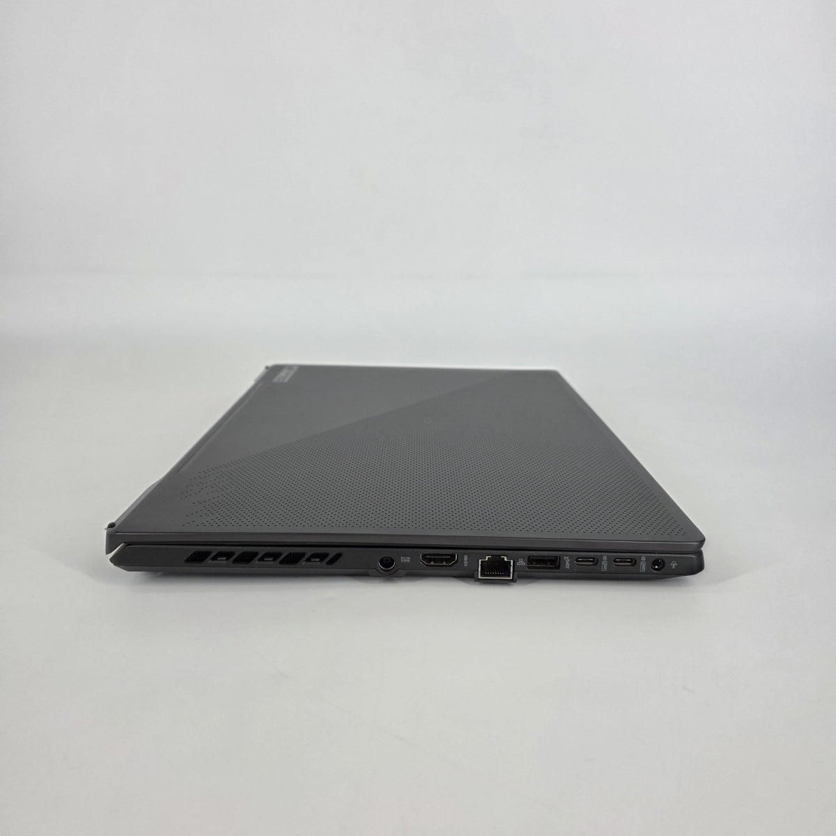Asus ROG Zephyrus G15 GA503 15.6 Black 3.3 GHz AMD Ryzen 9 5900HS