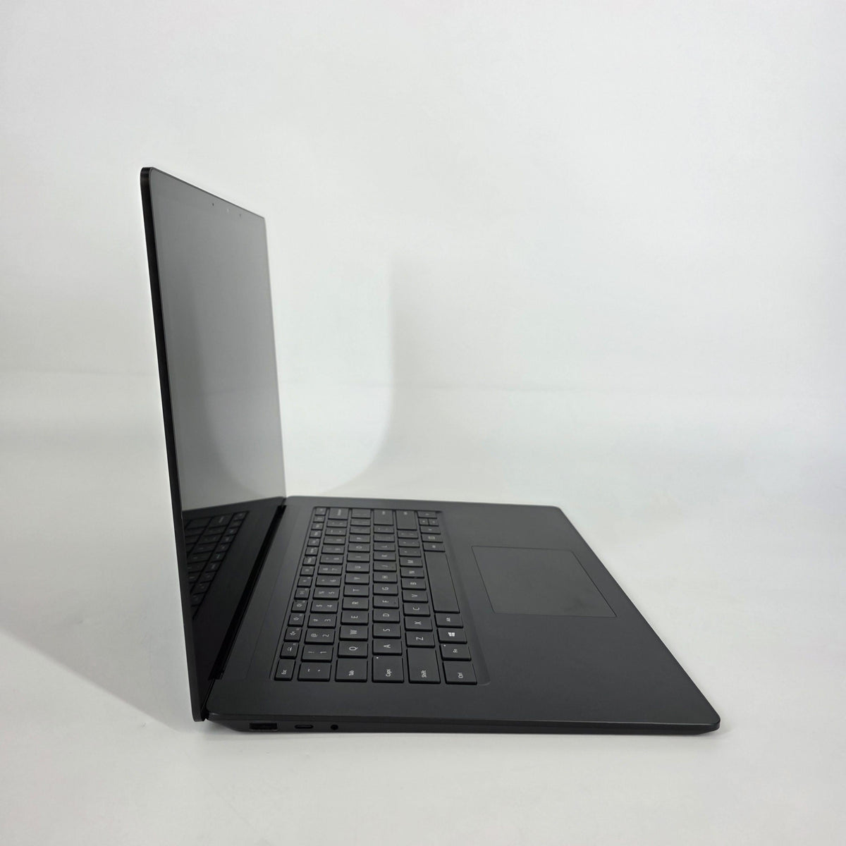 Microsoft Surface Laptop 4 15 Black 3.0 GHz Intel Core i7 11th Gen.