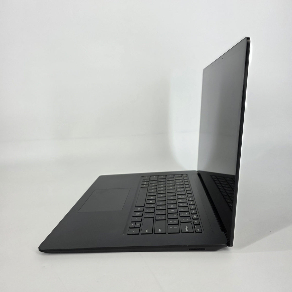 Microsoft Surface Laptop 4 15 Black 3.0 GHz Intel Core i7 11th Gen.