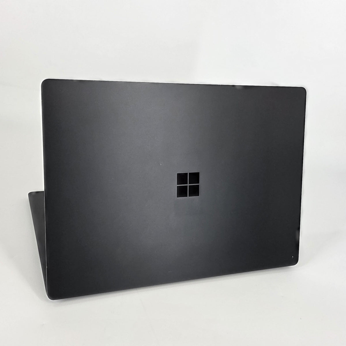 Microsoft Surface Laptop 4 15 Black 3.0 GHz Intel Core i7 11th Gen.