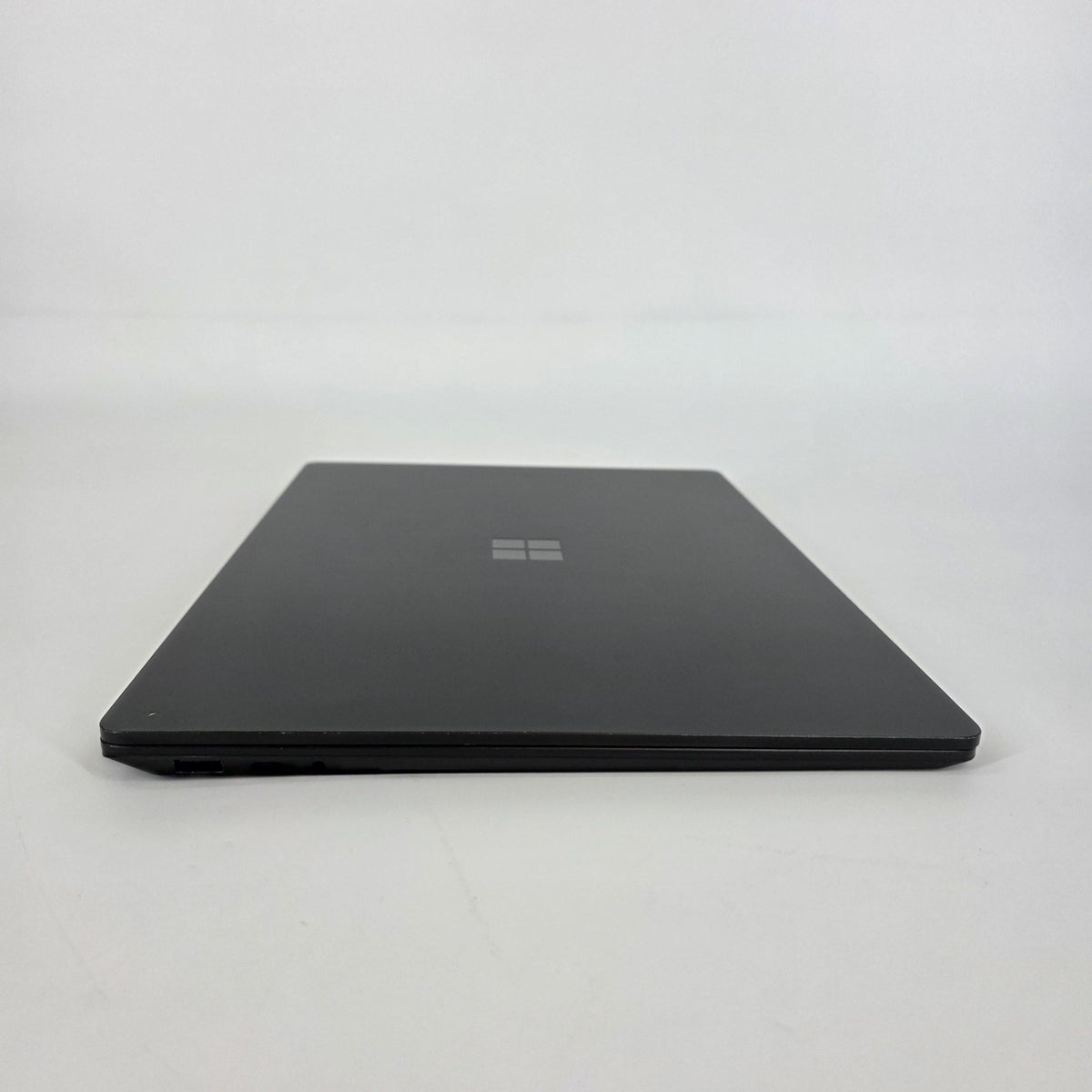 Microsoft Surface Laptop 4 15 Black 3.0 GHz Intel Core i7 11th Gen.
