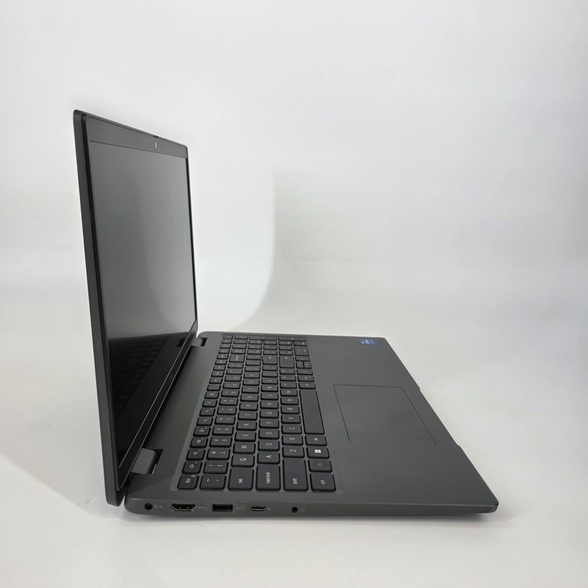 Dell Latitude 3540 15.6 Black 1.3 GHz Intel Core i5 13th Gen. 16GB